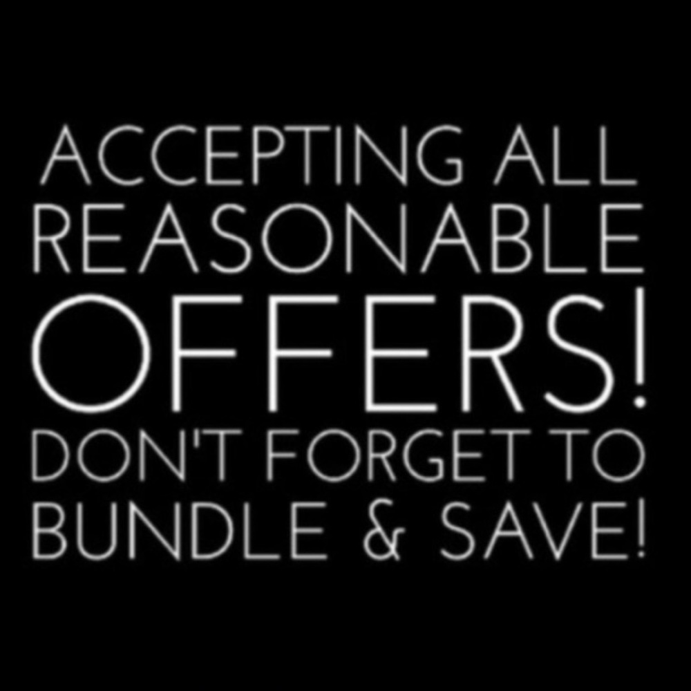 🌸MAKE A REASONABLE OFFER🌸